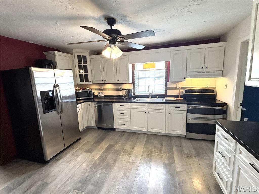 914 Chicago Street Greenville, IL 62246 - Photo 7 of 14