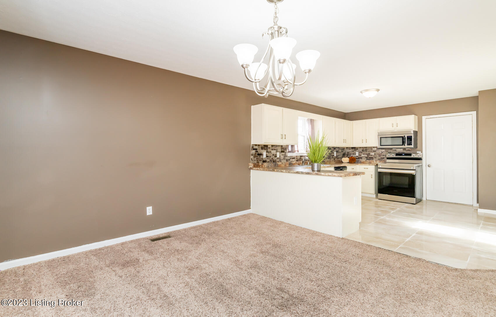 7833 Lariat Road Louisville, KY 40219 - Photo 36 of 88 LAR-137