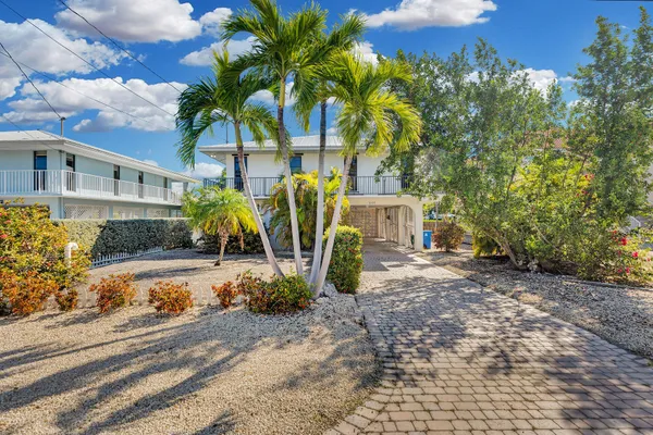 $1,205,000 | 844 Copa D Oro, Marathon, FL 33050