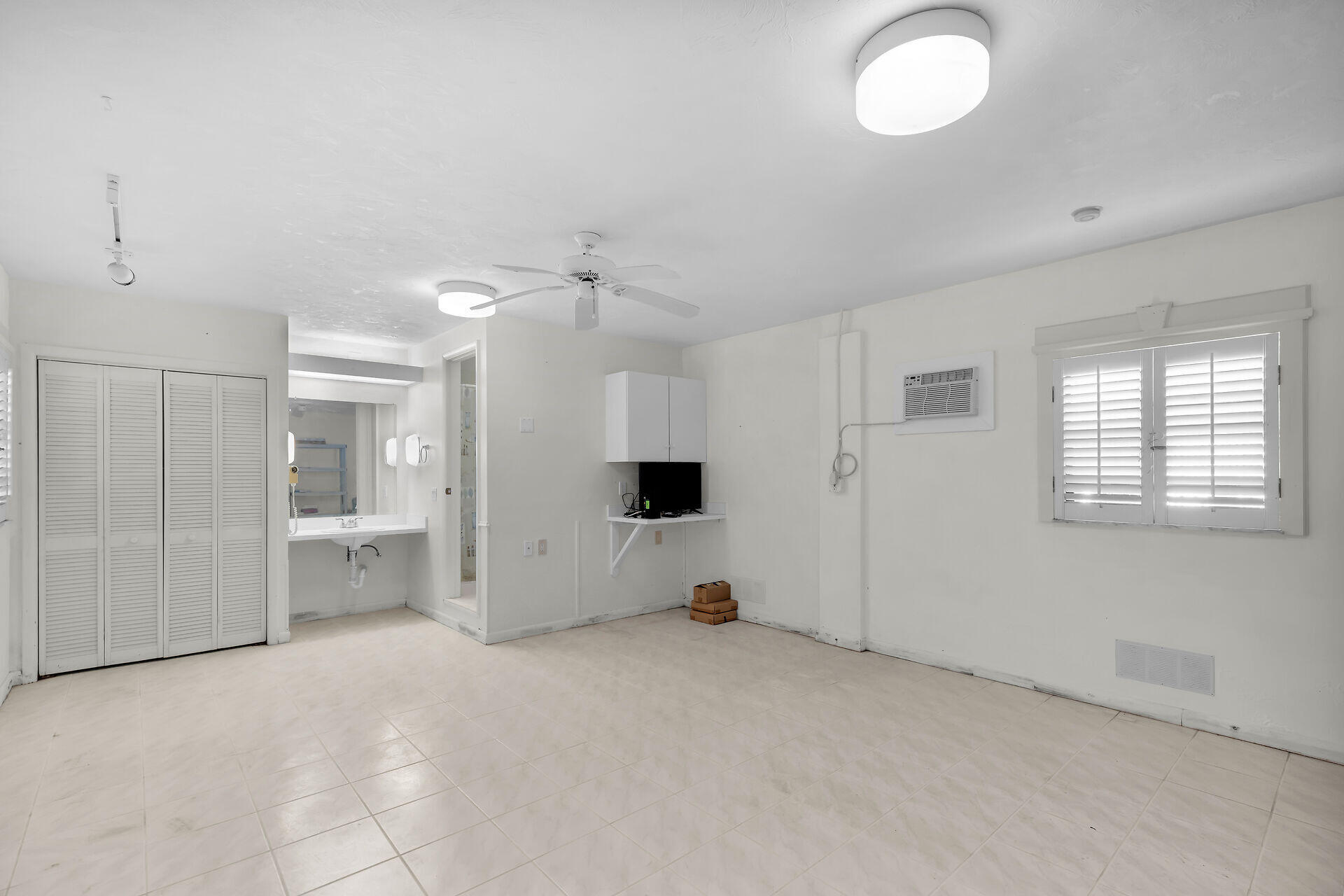 844 Copa D Oro Marathon, FL 33050 - Photo 19 of 52 virtual-tour-361431-48