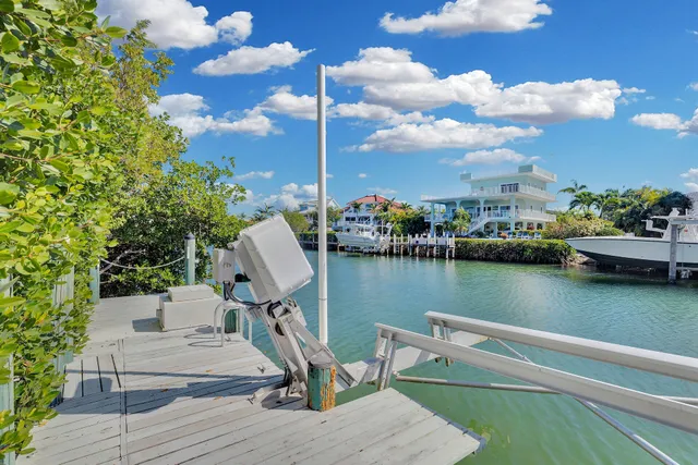 $1,200,000 | 844 Copa D Oro, Marathon, FL 33050