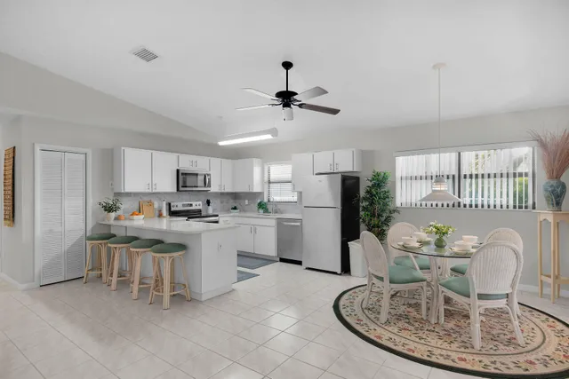 $1,200,000 | 844 Copa D Oro, Marathon, FL 33050