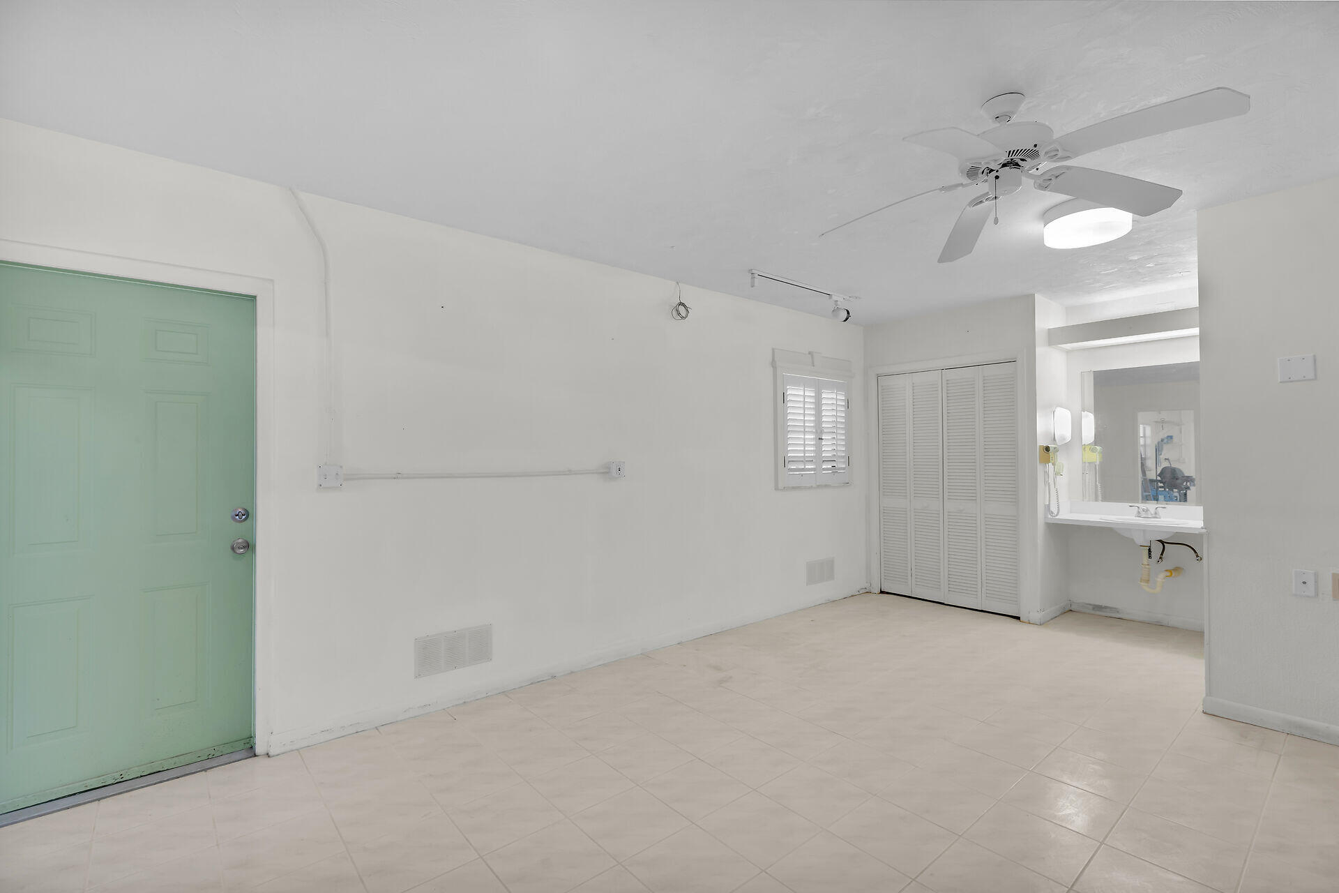 844 Copa D Oro Marathon, FL 33050 - Photo 50 of 52 virtual-tour-361431-49