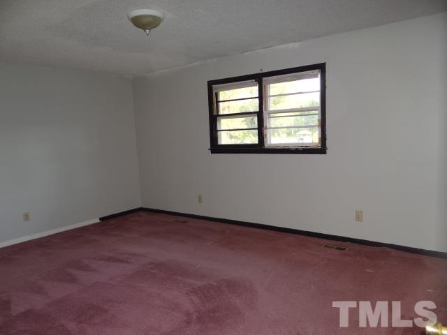 621 Phillips Road Selma, NC 27576 - Photo 8 of 13 Gallery Image 8