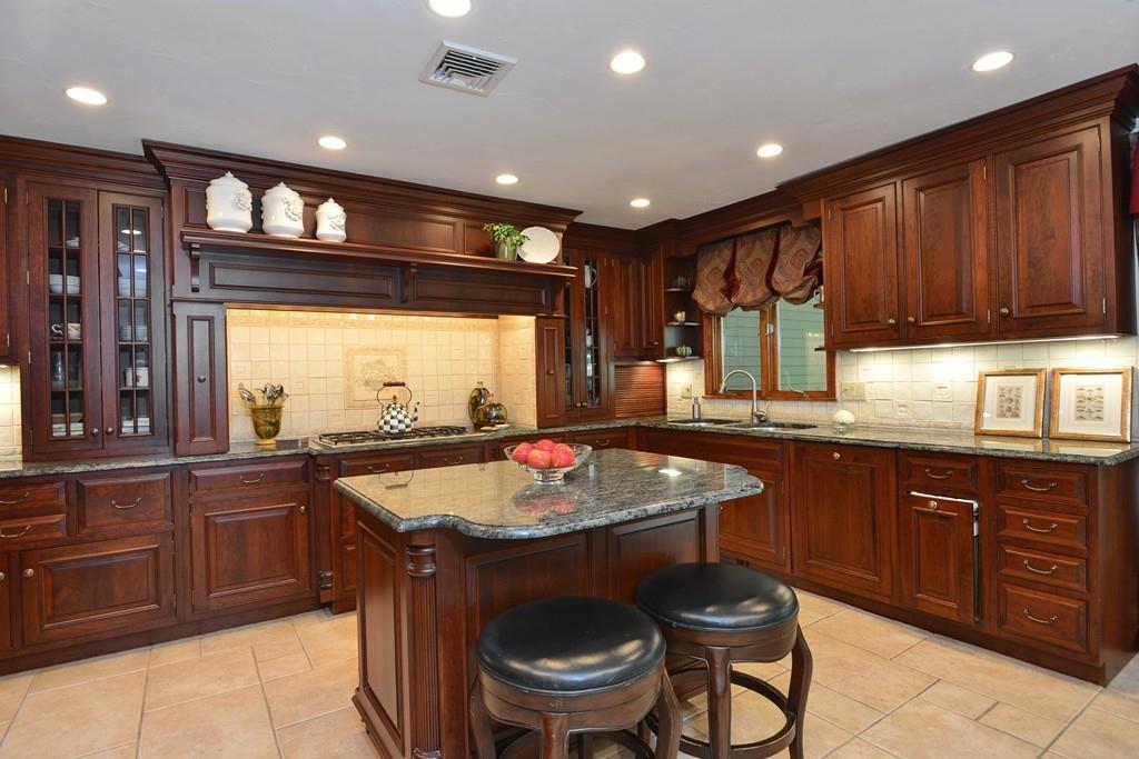 16 Ridge Road Norfolk, MA 02056 - Photo 4 of 42 Gallery Image 4