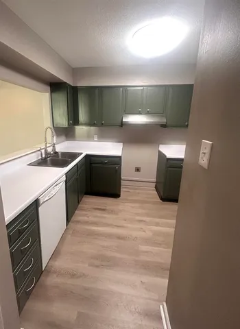 $98,500 | 1772 6th Crompton Square, Unit B, Memphis, TN 38134