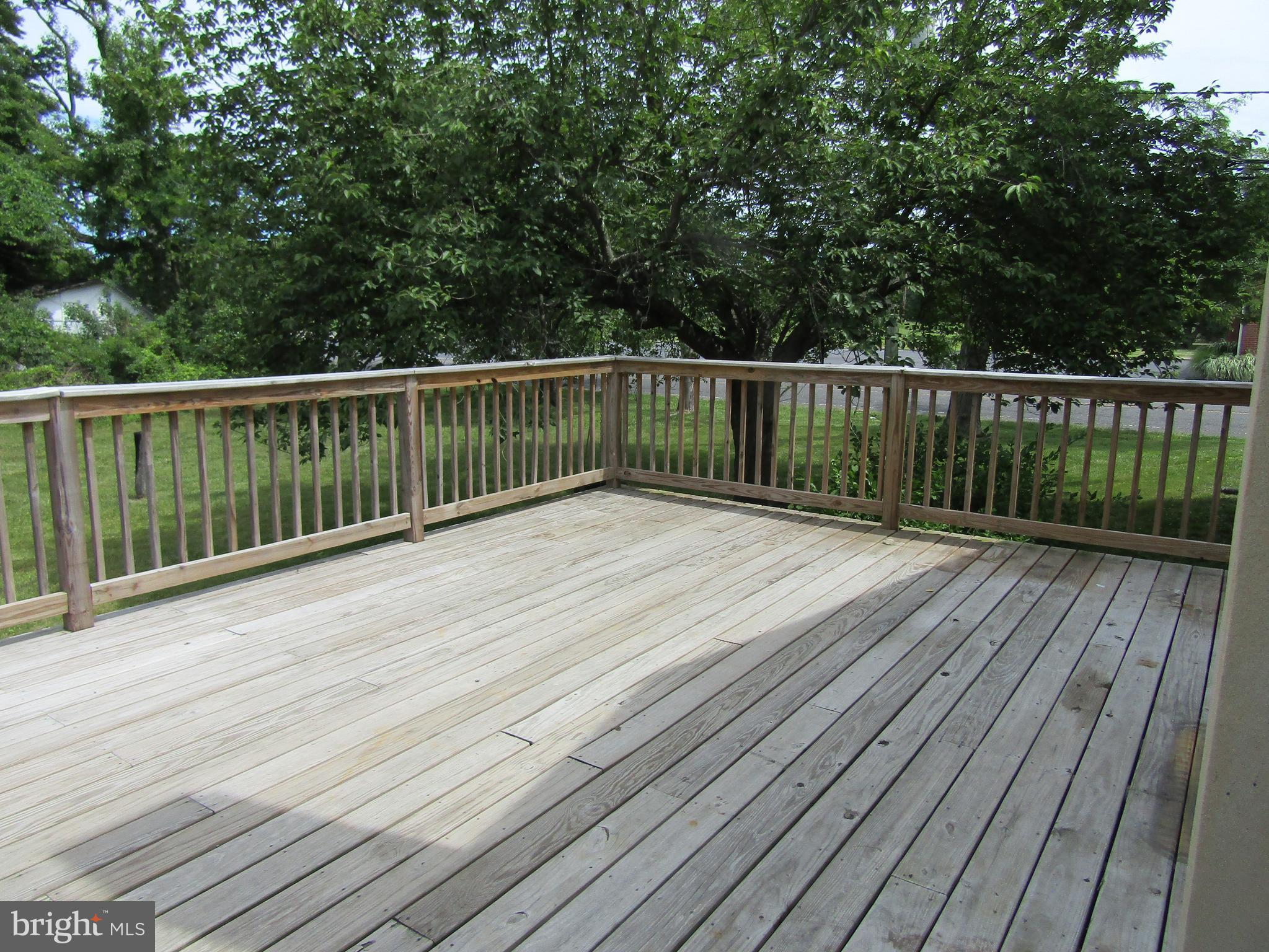 103 Eayrestown Road Southampton, NJ 08088 - Photo 23 of 24 Deck