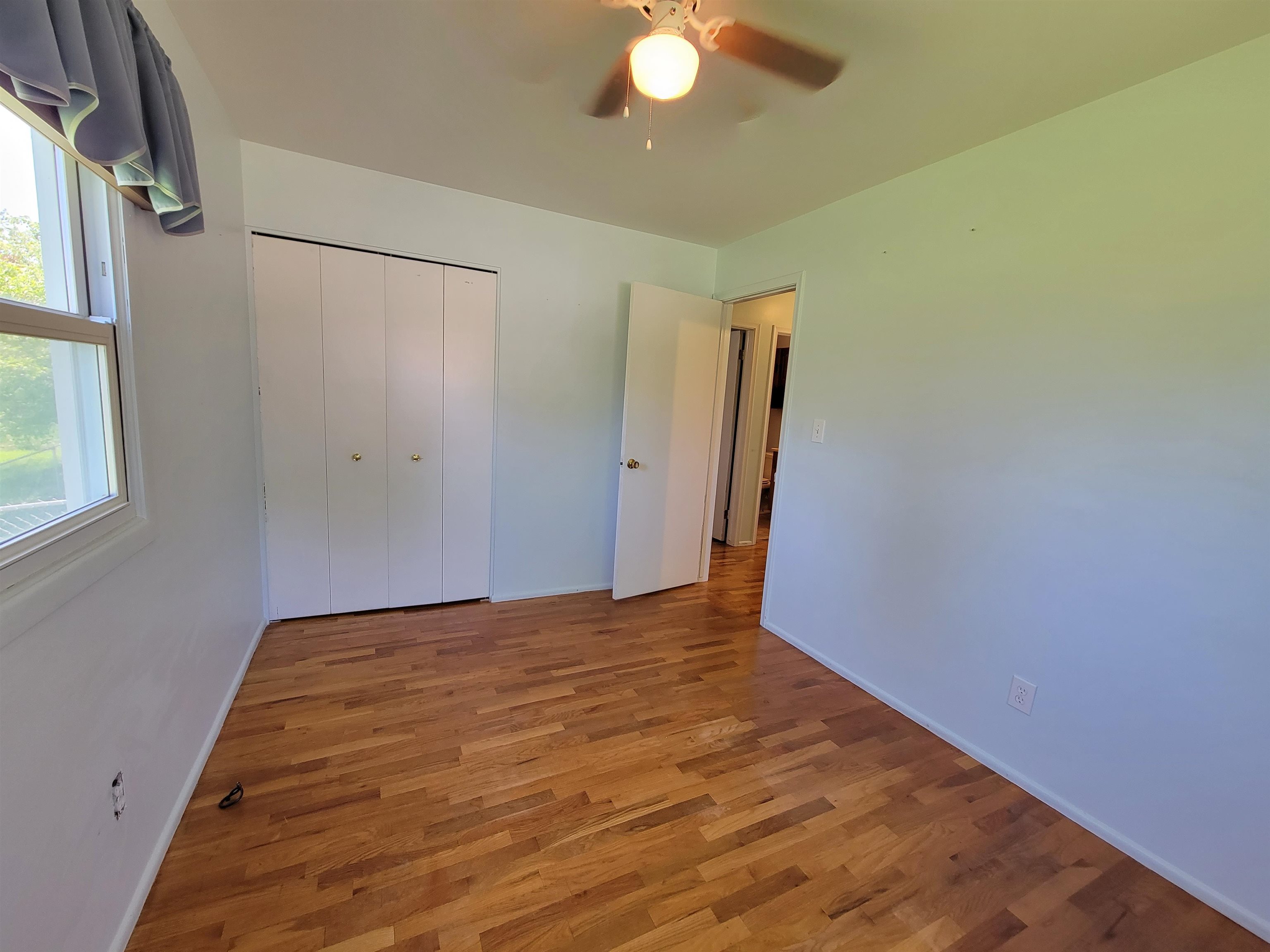 522 Walnut Street Flushing, MI 48433 - Photo 9 of 34 50142498-118da8a0-962e-4b1a-8f1b-5b3ce1ccb324.JPG