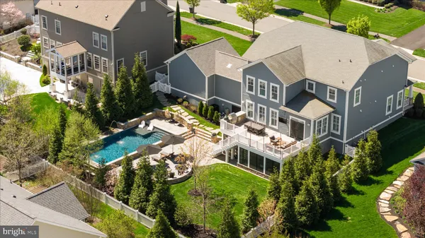 $2,000,000 | 24932 Sawyer Mills Court, Aldie, VA 20105