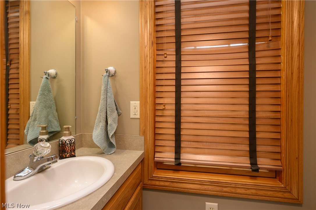 806 Forrest Ridge Drive Dover, OH 44622 - Photo 19 of 36 Bathroom with vanity