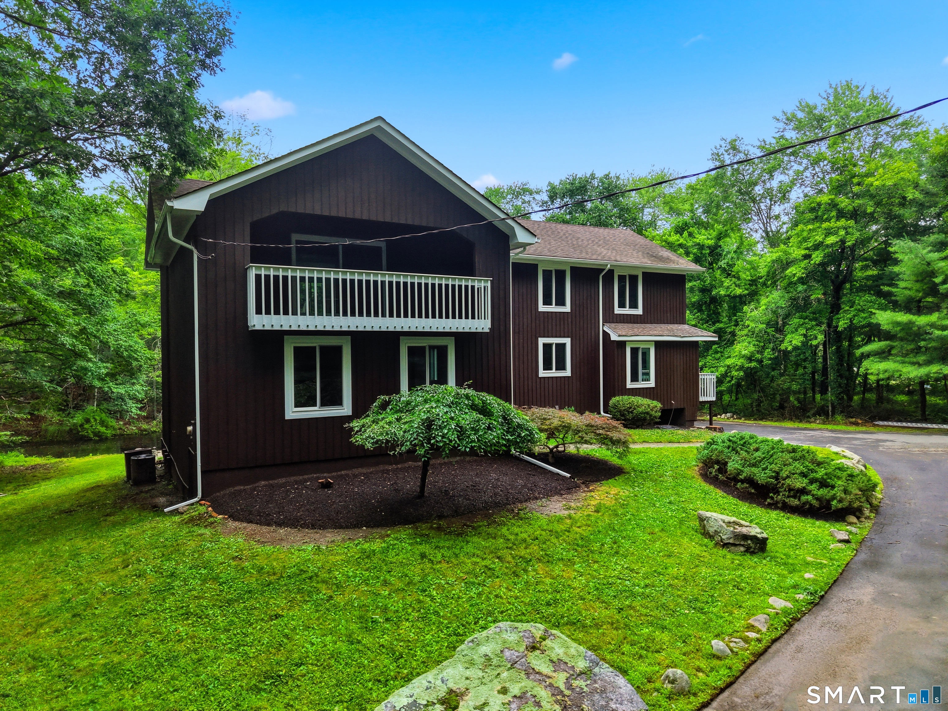 21 Deepwood Road Weston, CT 06883 - Photo 2 of 38