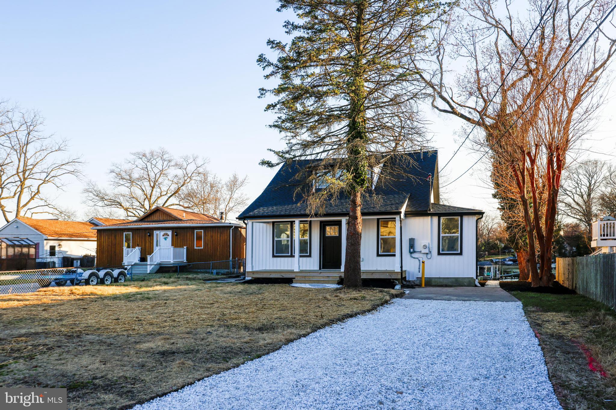 42 Johnson Road Pasadena, MD 21122 - Photo 4 of 57