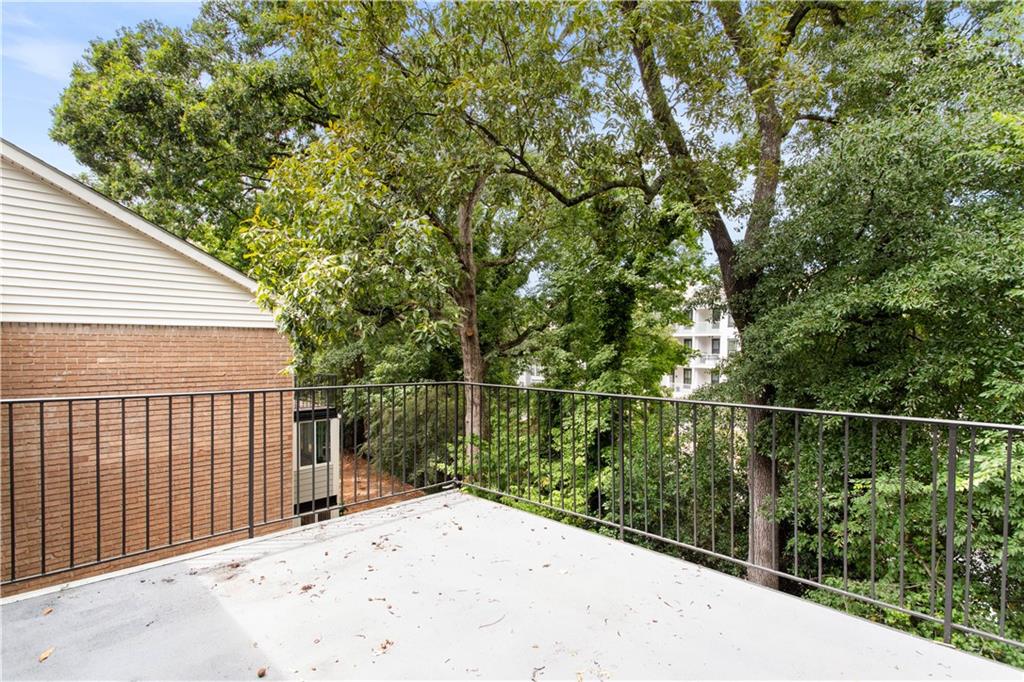1101 Collier Road Northwest, Unit L5 Atlanta, GA 30318 - Photo 18 of 25 Gallery Image 18