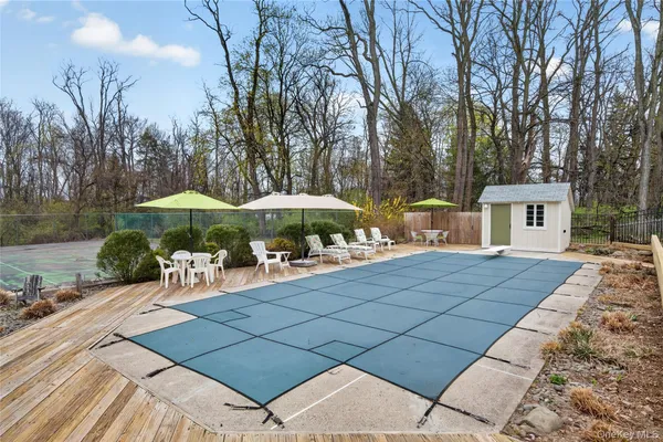 $1,099,000 | 90 Quaker Avenue, Cornwall, NY 12518