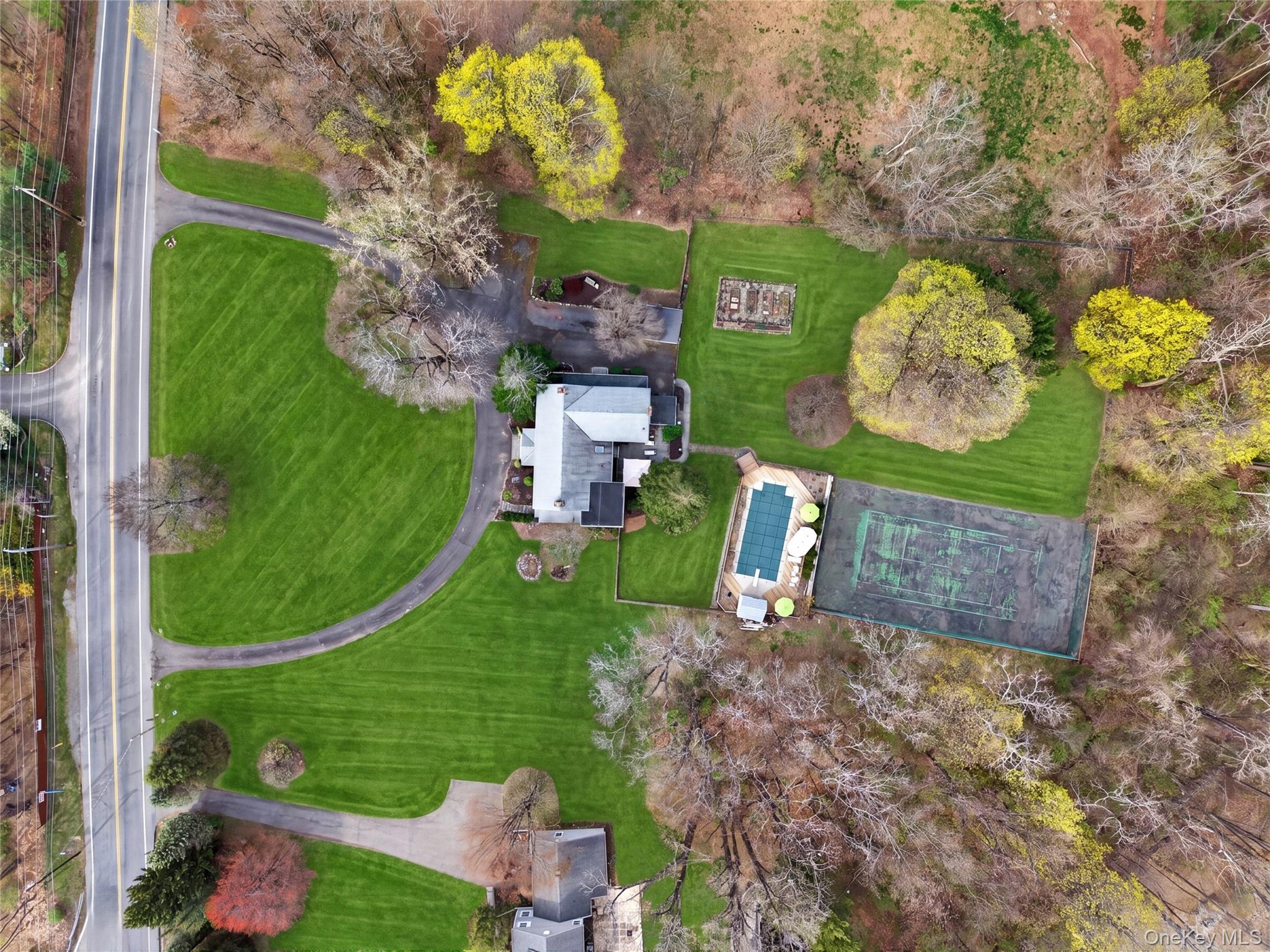 90 Quaker Avenue Cornwall, NY 12518 - Photo 48 of 50 an aerial view of a house