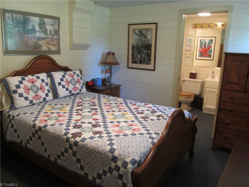 415 Edgedale Drive High Point, NC 27262 - Photo 22 of 30 Gallery Image 22