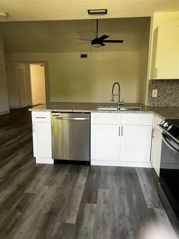 $299,000 | 6596 Via Regina, Unit 6596, Boca Raton, FL 33433