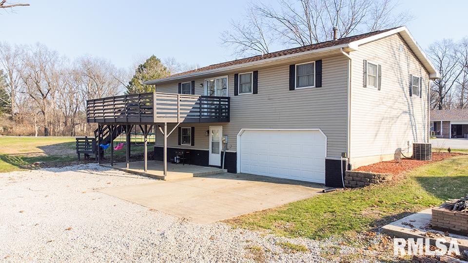 15047 Colony Lane Effingham, IL 62401 - Photo 5 of 23