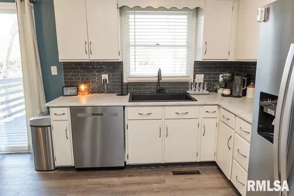 $250,000 | 15047 Colony Lane, Effingham, IL 62401