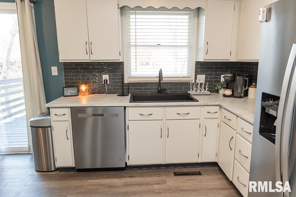 15047 Colony Lane Effingham, IL 62401 - Photo 8 of 23