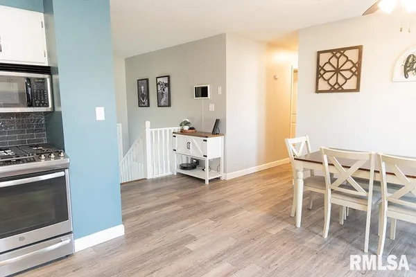 $250,000 | 15047 Colony Lane, Effingham, IL 62401