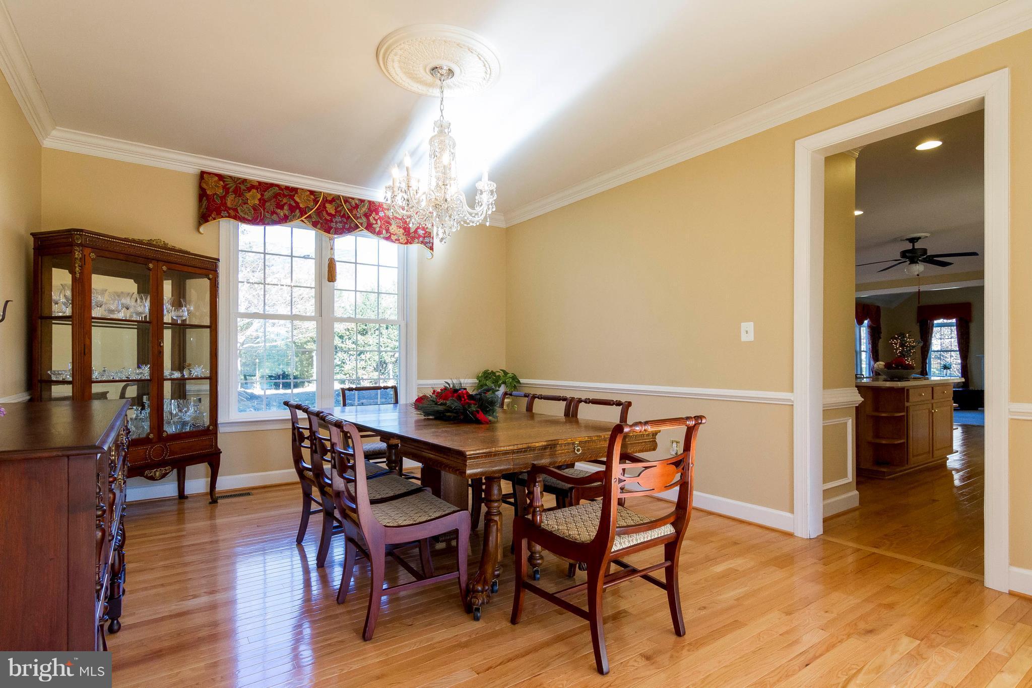 4072 Sapling Way Triangle, VA 22172 - Photo 5 of 29 Dining Room
