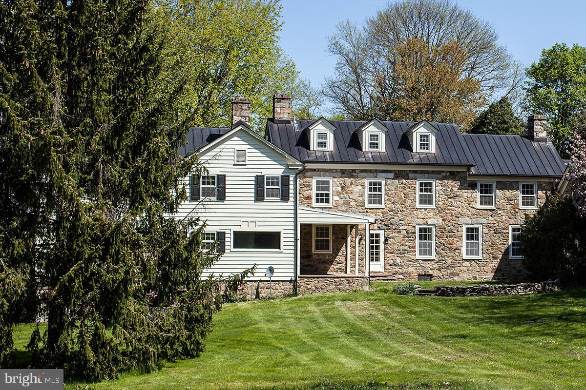 1641 Lake Farm Road Marshall, VA 20115 - Photo 13 of 25 Exterior (Rear)