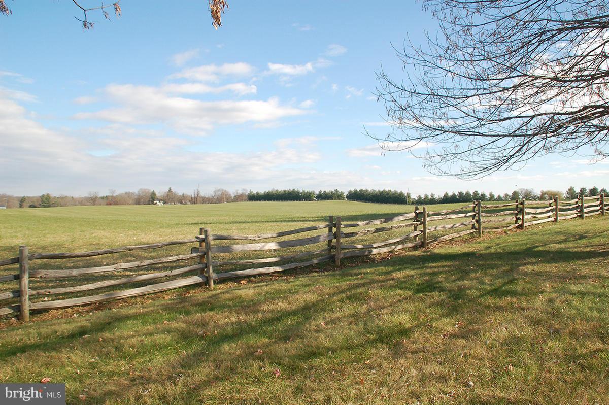 1641 Lake Farm Road Marshall, VA 20115 - Photo 21 of 25 View