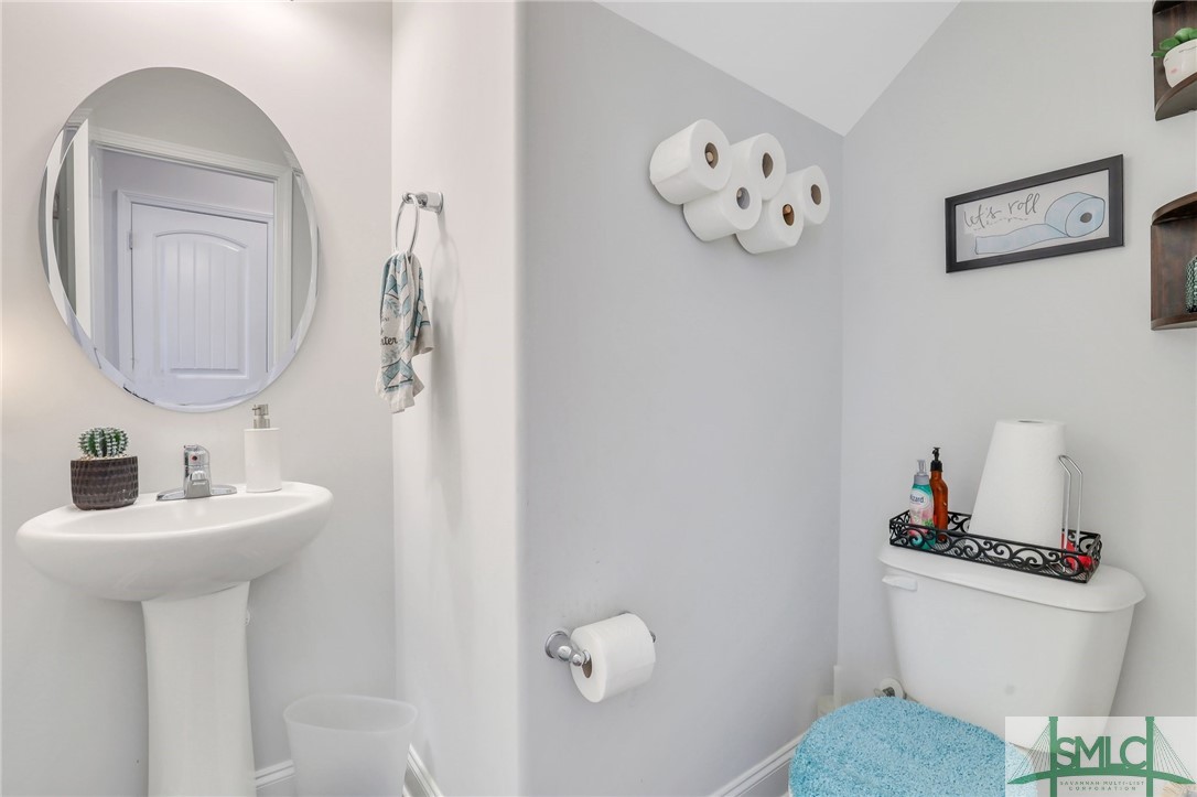 118 Cockle Shell Road Savannah, GA 31419 - Photo 15 of 41 Powder Room