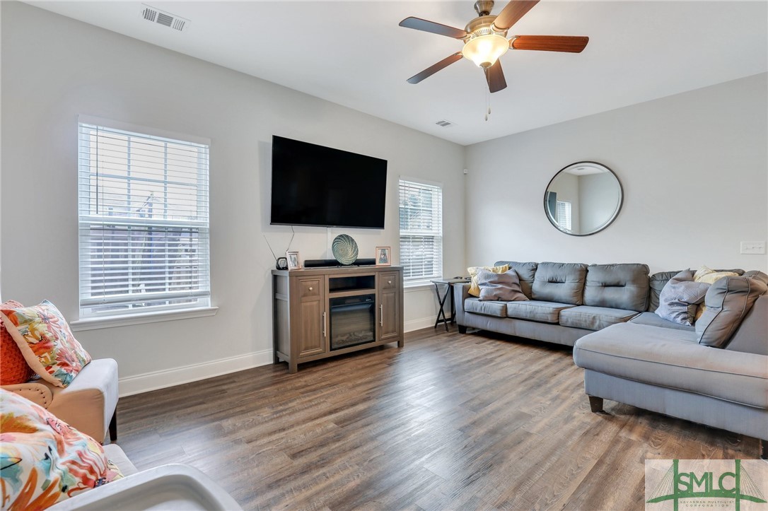 118 Cockle Shell Road Savannah, GA 31419 - Photo 22 of 41 Great Room