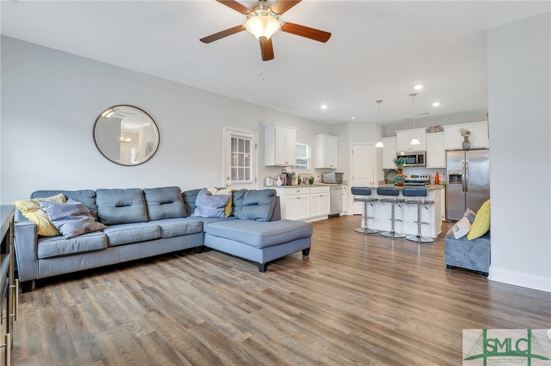 118 Cockle Shell Road Savannah, GA 31419 - Photo 23 of 41 Great Room
