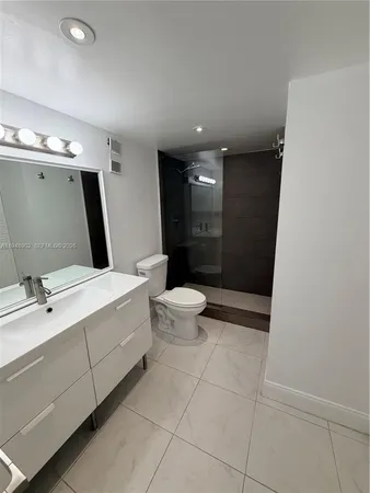 $1,900 | 501 East Dania Beach Boulevard, Unit 51B, Dania Beach, FL 33004