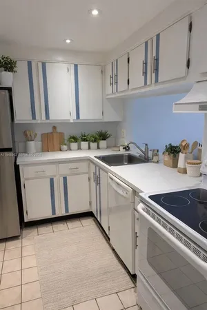 $1,900 | 501 East Dania Beach Boulevard, Unit 51B, Dania Beach, FL 33004