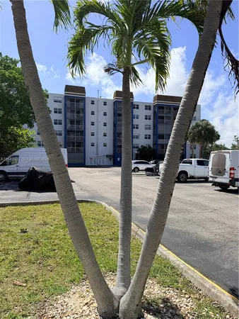 $1,900 | 501 East Dania Beach Boulevard, Unit 51B, Dania Beach, FL 33004