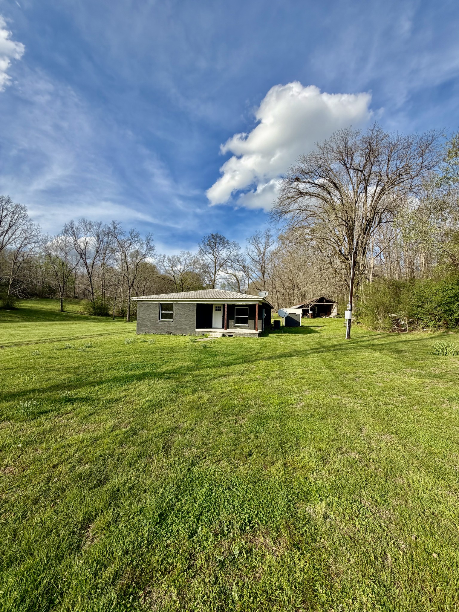 708 Waterloo Road Westpoint, TN 38486 - Photo 1 of 23