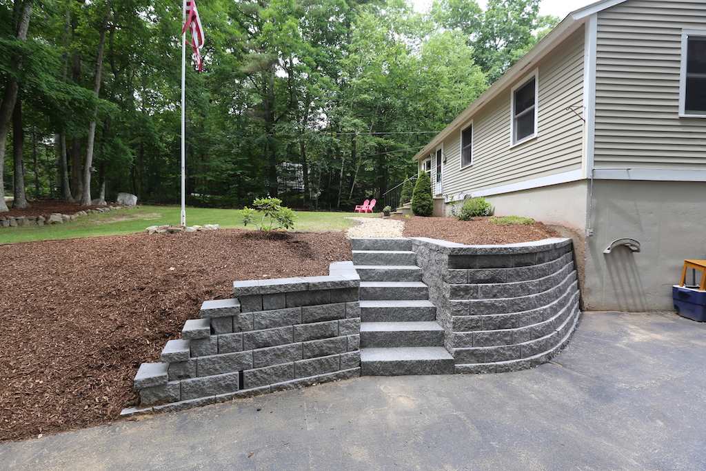 68 Goodhue Road Derry, NH 03038 - Photo 5 of 24