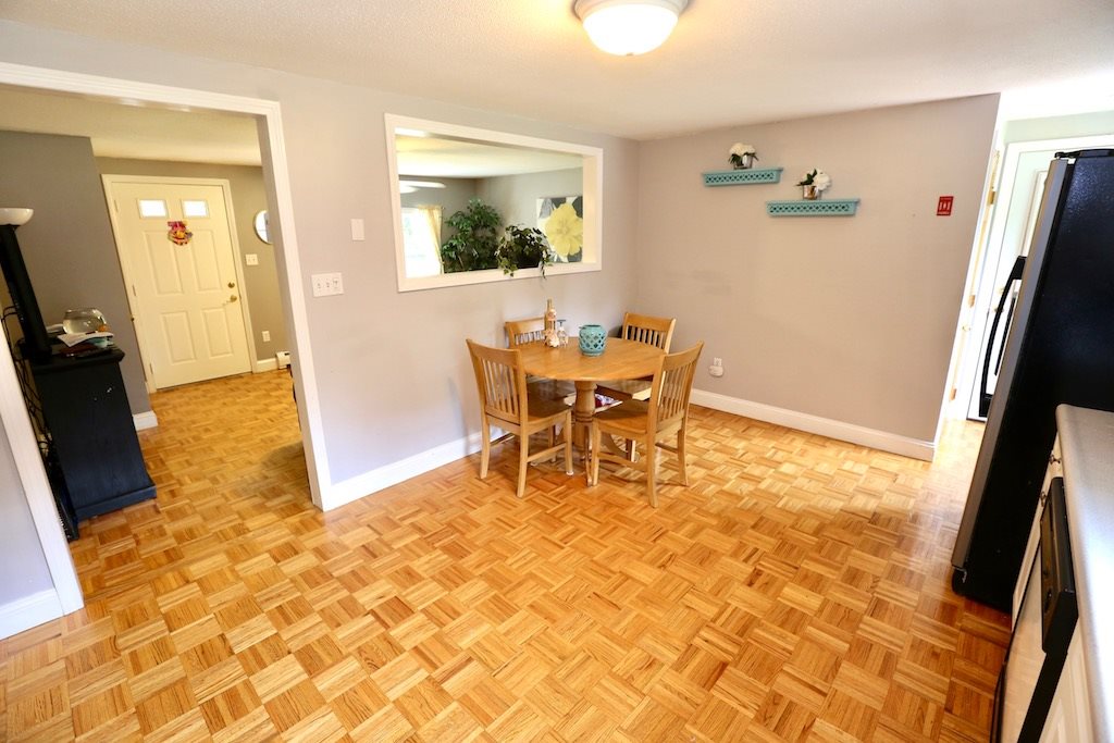68 Goodhue Road Derry, NH 03038 - Photo 8 of 24