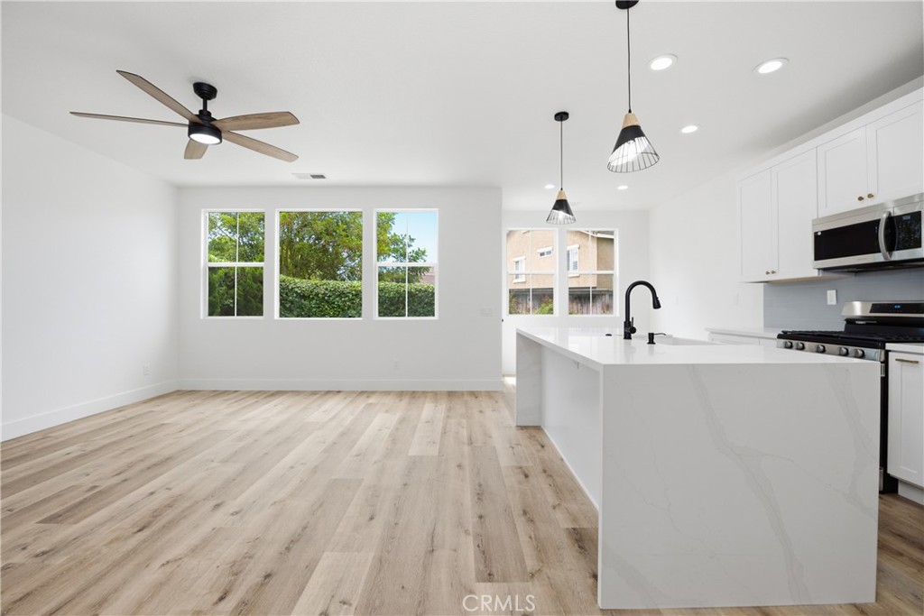 5177 Bluegrass Way Oceanside, CA 92057 - Photo 8 of 38