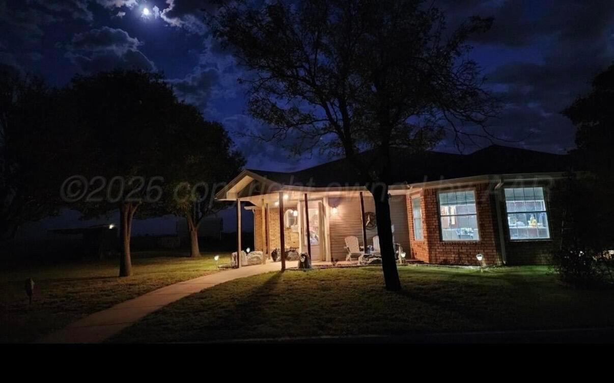 3513 South Masterson Road Amarillo, TX 79118 - Photo 3 of 42 IMG_1547