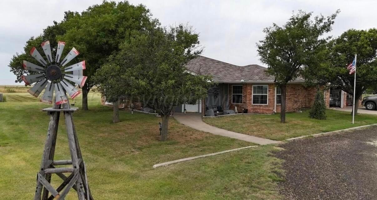 3513 South Masterson Road Amarillo, TX 79118 - Photo 4 of 42 IMG_1548