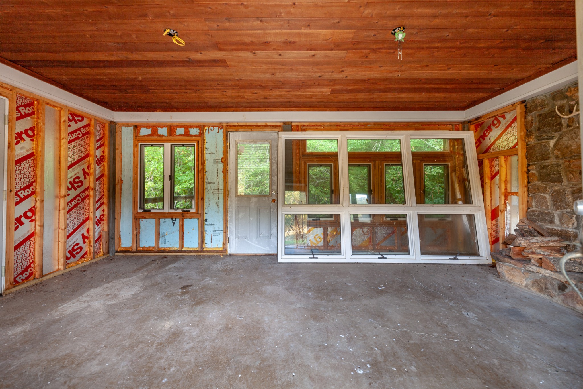 0 Puckett Hollow Road Centerville, TN 37033 - Photo 17 of 53 a view of an empty room with a window