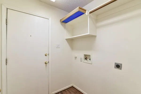 $2,450 | 307 Stell Avenue, Mansfield, TX 76063