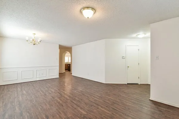 $2,450 | 307 Stell Avenue, Mansfield, TX 76063