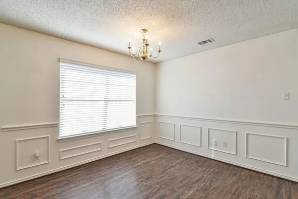 $2,450 | 307 Stell Avenue, Mansfield, TX 76063