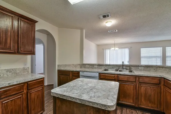 $2,450 | 307 Stell Avenue, Mansfield, TX 76063