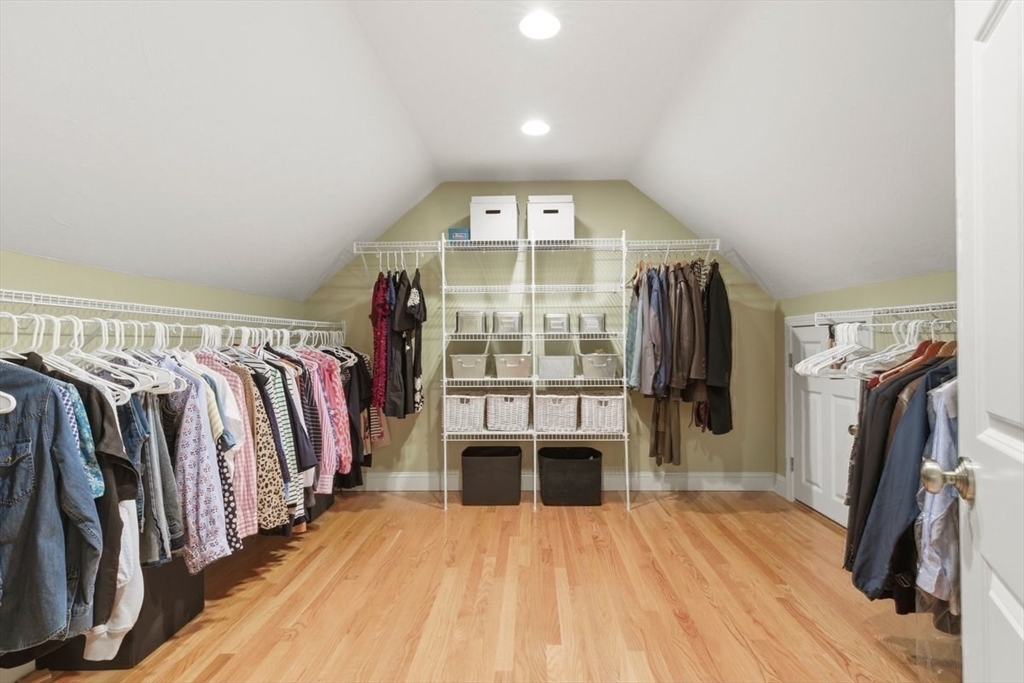 7 Tanglewood Road Walpole, MA 02032 - Photo 24 of 40