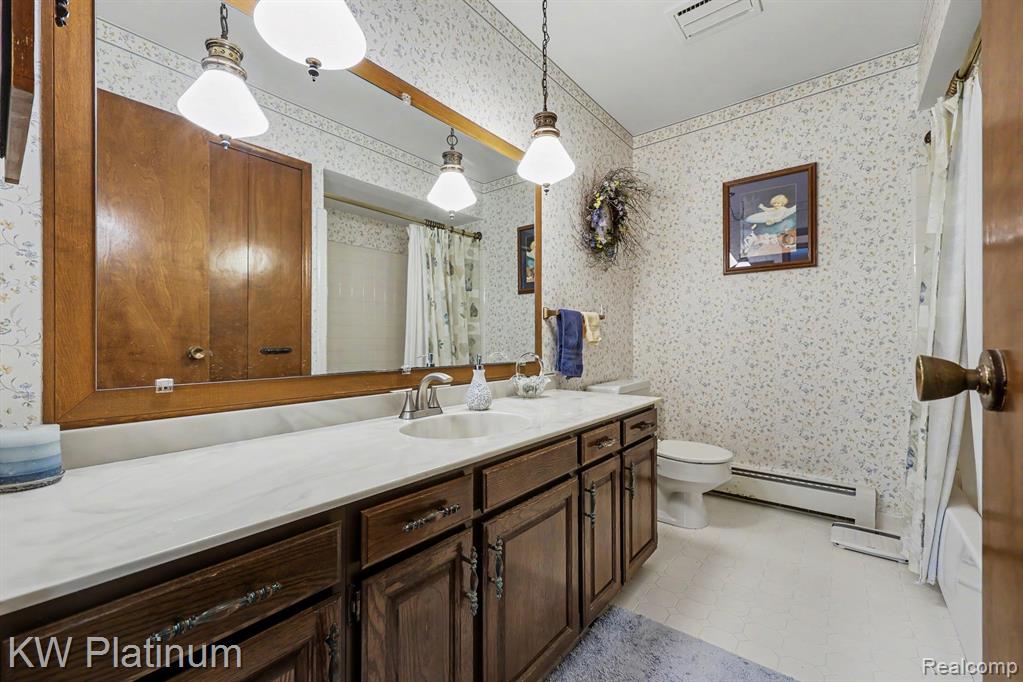 9474 Bartel Road Columbus, MI 48063 - Photo 14 of 31