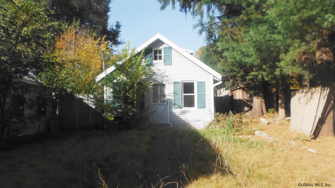 307 Glengary Road Schenectady, NY 12304 - Photo 1 of 9 Photo 1