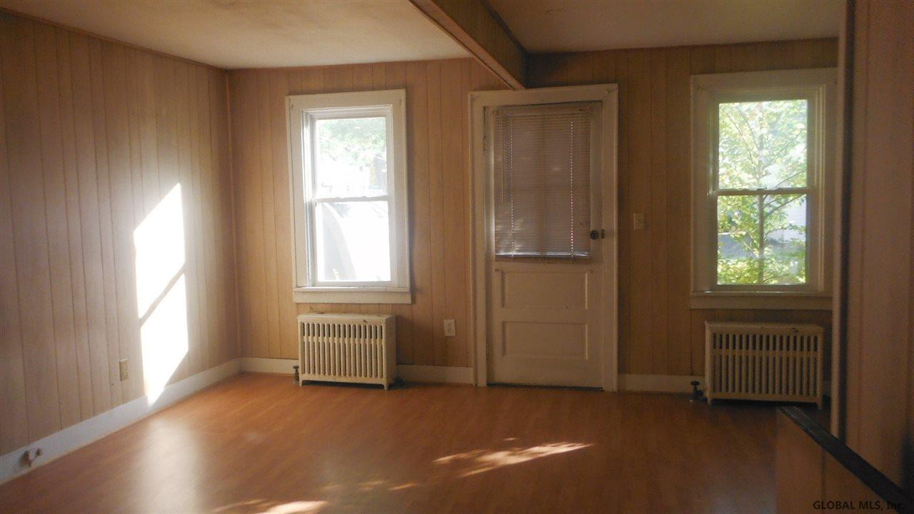 307 Glengary Road Schenectady, NY 12304 - Photo 7 of 9 Photo 8