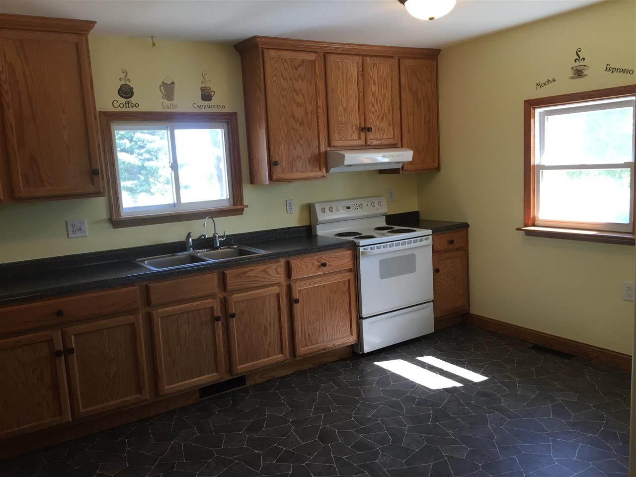 3990 South Begole Road Ithaca, MI 48847 - Photo 8 of 62 1821033-7.JPG